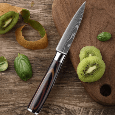 Couteau cuisine office sur planche decouper avec kiwi
