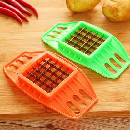 Coupe frite manuel compacte sur le comptoir de la cuisine