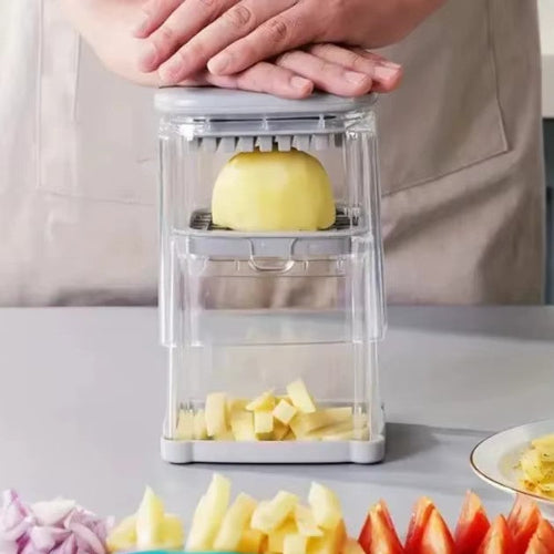 coupe frites personne poussant pomme de terre obtenir bâtonnets frites