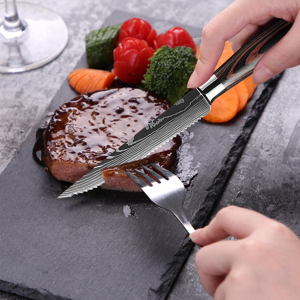 couteau pour steak coupe avec facilité