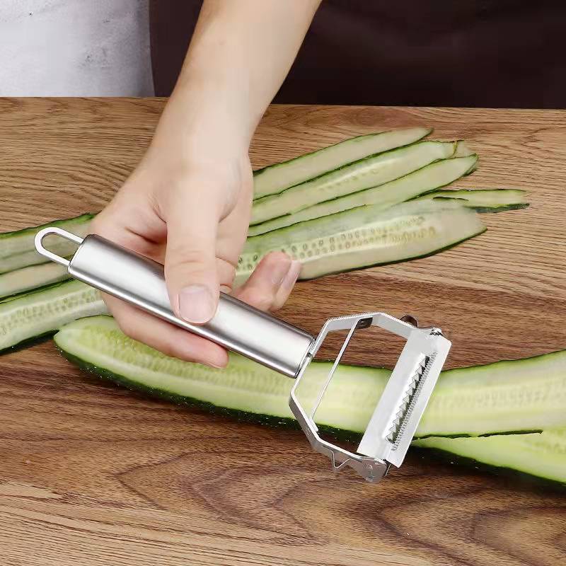 econome fait également superbe tranche mince de concombre