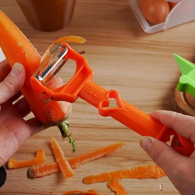 Eplucheur carotte pour éplucher sans gaspiller 