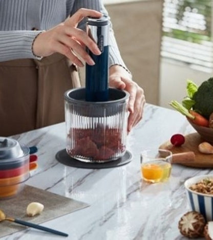 hhachoir à viande électrique hachant cubes de bœufs