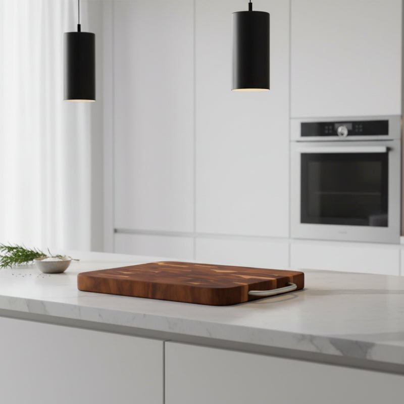 planche à découper damier joli décoration sur ilot cuisine