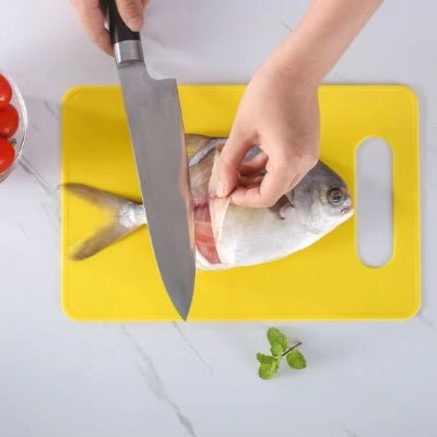 Planche à decouper tranchant du poisson
