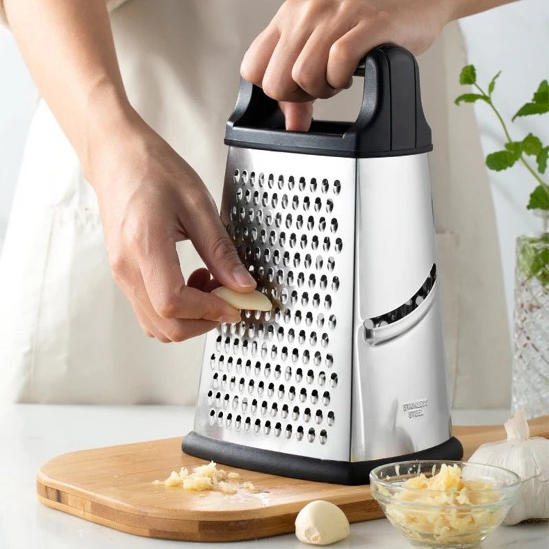 rape a fromage avec râpant ail parfaitement