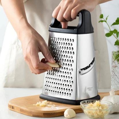 rape a fromage avec râpant ail parfaitement